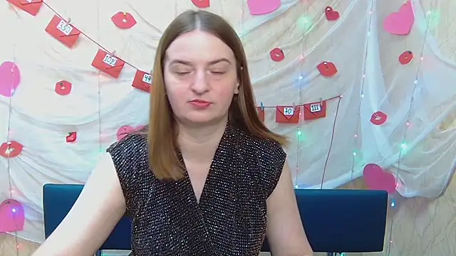 FreyaDak online show from 03-10-25, 06:01