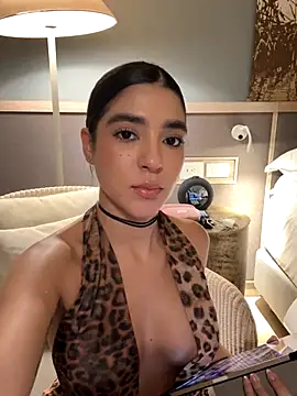 Snapshot of Olivia_Collins1 chatting on 12-04-25, 12:42 Olivia Collins1 online show from 12-04-25, 12:42