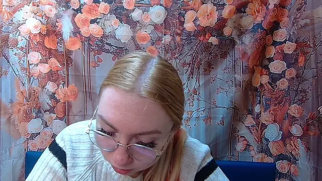 BeatriceFly online show from 11-06-25, 12:39