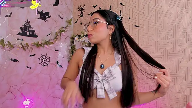 Mia Gothzx online show from 10-15-25, 03:23