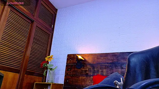 Celeste sanz online show from 12-14-25, 12:54