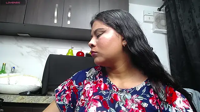 iniyalaboni online show from 09-12-25, 08:09