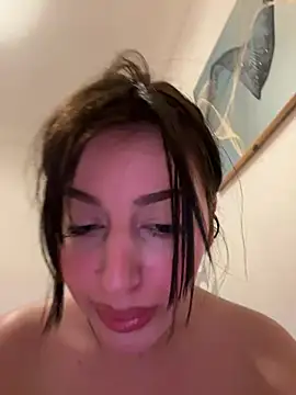 Snapshot of Hot_malak chatting on 03-14-25, 03:37 Hot malak online show from 03-14-25, 03:37