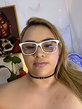 Snapshot of AshleyVXo chatting on 05-06-26, 03:13 AshleyVXo online show from 05-06-26, 03:13