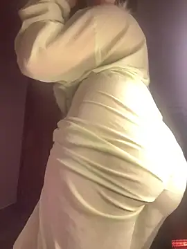 Snapshot of Ghazala-bitsh chatting on 01-26-25, 09:29 Ghazala-bitsh online show from 01-26-25, 09:29