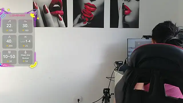 Snapshot of tammyandrade_ chatting on 06-12-26, 11:42 tammyandrade online show from 06-12-26, 11:42