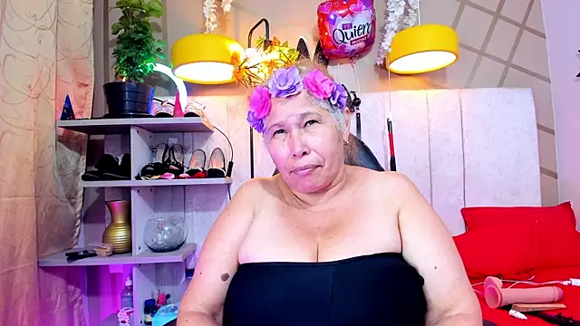 girl amada online show from 02-23-25, 06:07