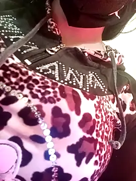 Snapshot of JAWHARA_ chatting on 12-22-25, 10:40 JAWHARA online show from 12-22-25, 10:40