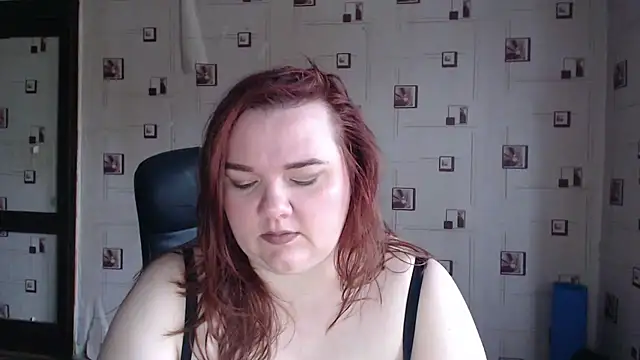 Snapshot of TasyaBigTTs chatting on 03-18-26, 05:10 TasyaBigTTs online show from 03-18-26, 05:10