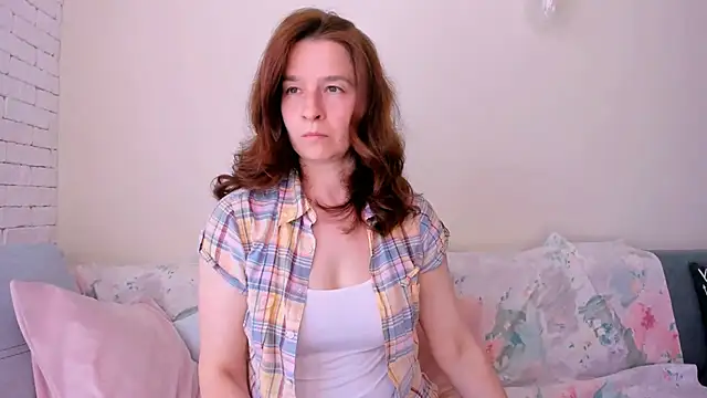 Snapshot of Clear_Angel chatting on 05-08-26, 12:43 Clear Angel online show from 05-08-26, 12:43