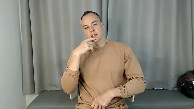 Snapshot of heilgarbest chatting on 11-30-25, 10:30 heilgarbest online show from 11-30-25, 10:30