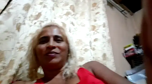 Goodgirlsue 77 online show from 03-03-25, 06:44