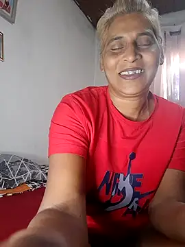 Goodgirlsue 77 online show from 03-08-26, 07:01