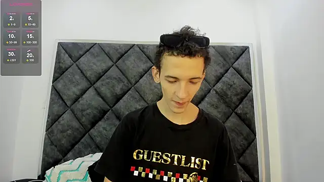 Snapshot of Maisondavis_ chatting on 12-16-24, 10:24 Maisondavis online show from 12-16-24, 10:24