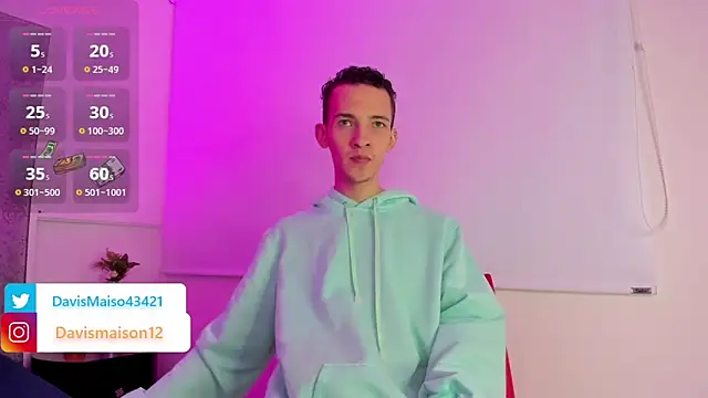 Snapshot of Maisondavis_ chatting on 03-11-25, 09:37 Maisondavis online show from 03-11-25, 09:37