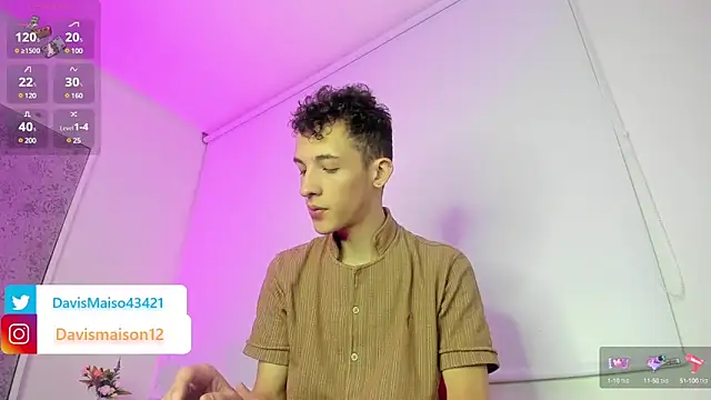 Snapshot of Maisondavis_ chatting on 03-15-25, 07:48 Maisondavis online show from 03-15-25, 07:48