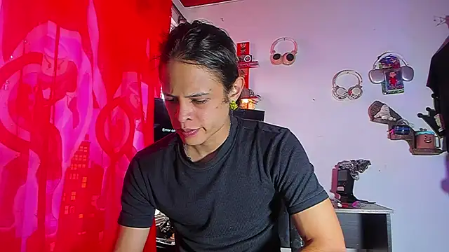 LilOwen  online show from 07-12-26, 05:48