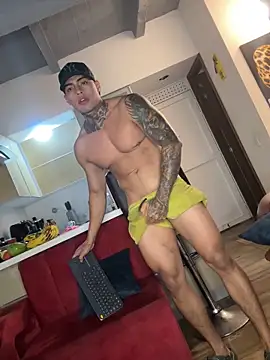 Dominiofit online show from 10-10-25, 02:43