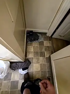 Snapshot of whitecock6949 chatting on 01-13-25, 03:01 whitecock6949 online show from 01-13-25, 03:01