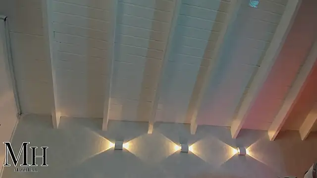 Snapshot of MizzHell chatting on 09-30-25, 12:43 MizzHell online show from 09-30-25, 12:43