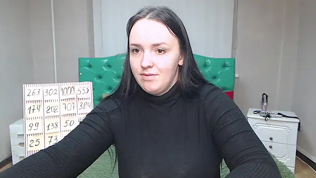 IsabelBlackberry online show from 01-20-25, 09:03