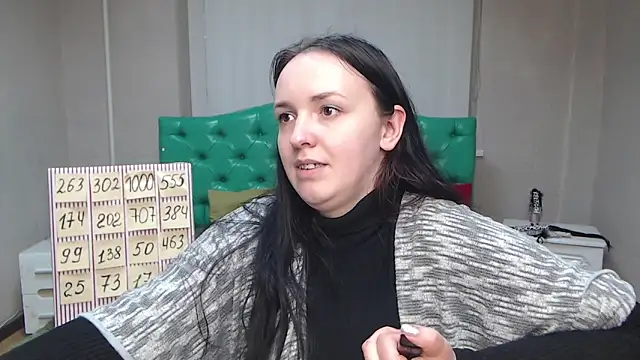 IsabelBlackberry online show from 01-20-25, 12:07