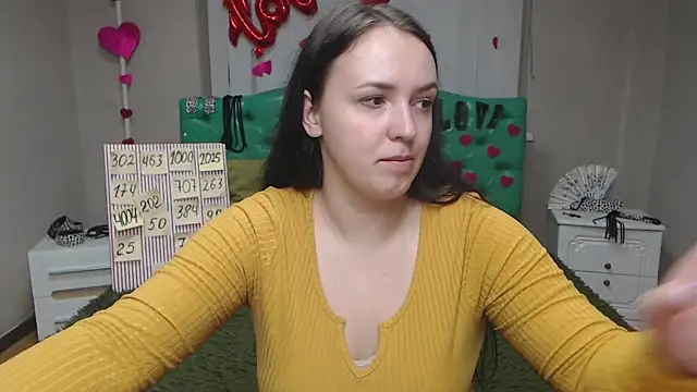 IsabelBlackberry online show from 10-08-25, 05:05