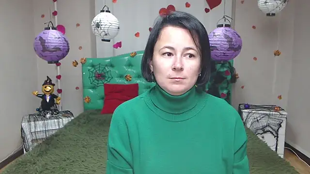 Snapshot of MarieSho chatting on 10-22-25, 06:02 MarieSho online show from 10-22-25, 06:02