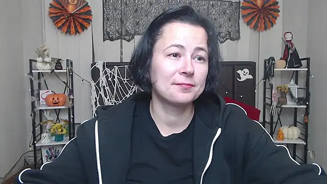 Snapshot of MarieSho chatting on 10-27-25, 07:12 MarieSho online show from 10-27-25, 07:12