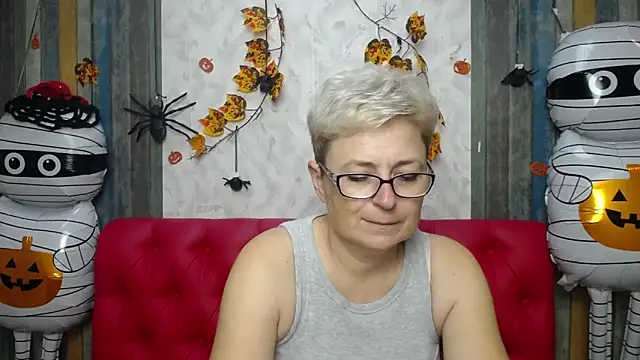 EmiliaGree online show from 11-02-25, 06:10