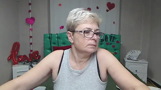 EmiliaGree online show from 12-13-25, 07:53