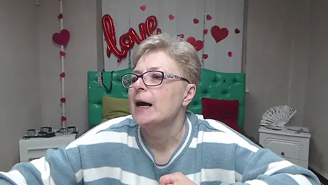 Snapshot of EmiliaGree chatting on 03-19-26, 06:01 EmiliaGree online show from 03-19-26, 06:01