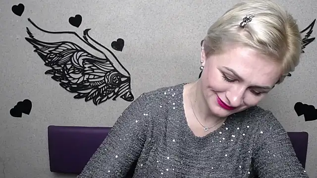 Snapshot of OliviaHorst chatting on 03-11-26, 06:19 OliviaHorst online show from 03-11-26, 06:19