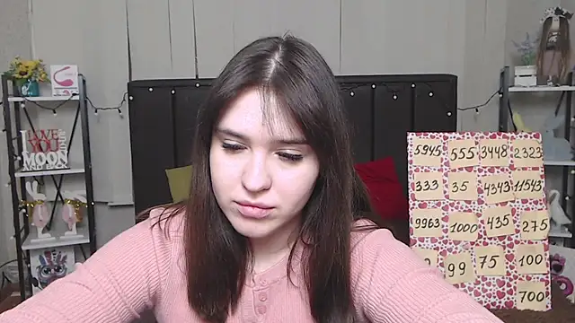 LauraHlot online show from 02-05-25, 09:40