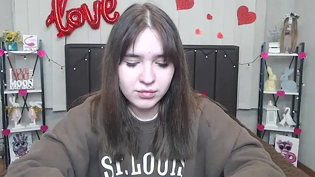 LauraHlot online show from 02-14-25, 04:15