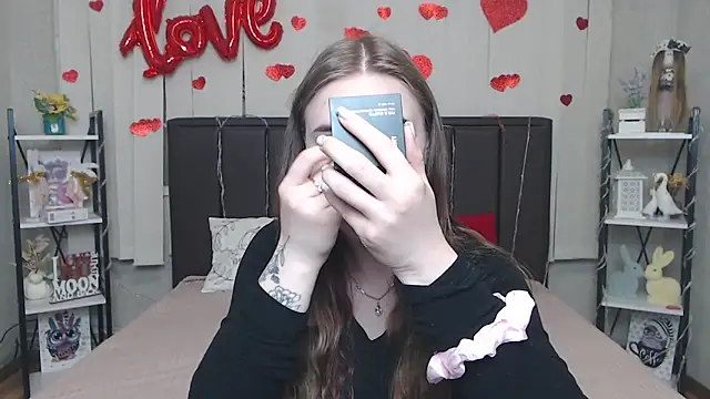 LauraHlot online show from 03-17-26, 06:06