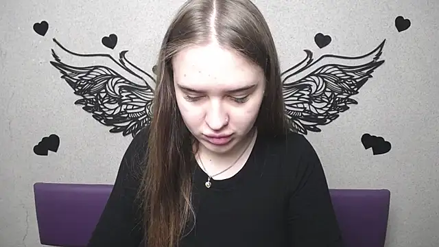 Snapshot of LauraHlot chatting on 04-28-26, 05:34 LauraHlot online show from 04-28-26, 05:34