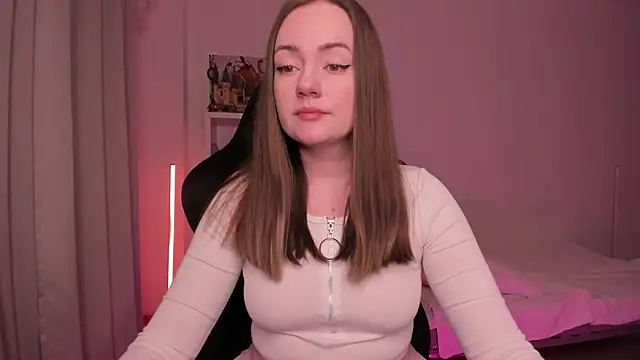 WalkingGirl online show from 02-06-25, 06:46