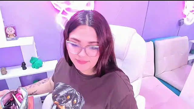 Camiila Osorio online show from 09-18-25, 07:38