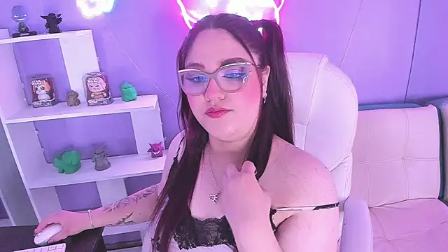 Camiila Osorio online show from 09-29-25, 07:40