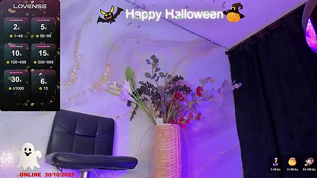 Snapshot of Karla-Ebony chatting on 10-30-25, 01:45 Karla-Ebony online show from 10-30-25, 01:45