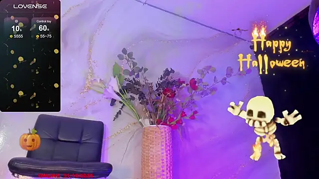 Snapshot of Karla-Ebony chatting on 10-31-25, 01:45 Karla-Ebony online show from 10-31-25, 01:45