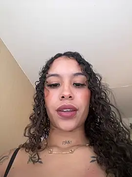 MarieLeon online show from 05-16-26, 07:56