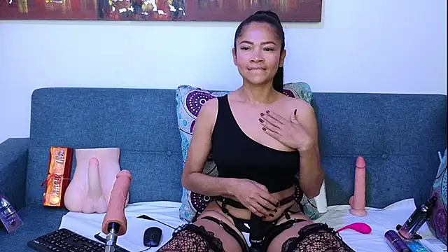 anellejones online show from 02-21-25, 03:34