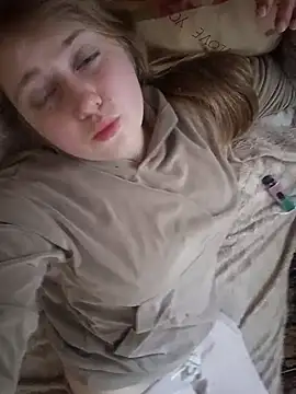 Snapshot of AnastasiaSky19 chatting on 01-06-26, 06:50 AnastasiaSky19 online show from 01-06-26, 06:50