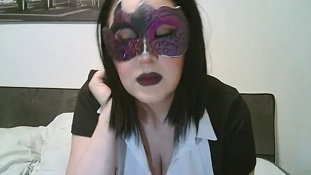 LaDamaNeraa online show from 10-20-25, 12:38