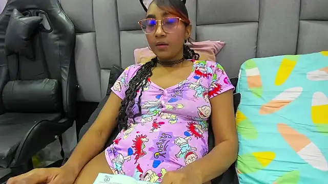 Snapshot of MurphyAngelina chatting on 11-11-25, 02:44 MurphyAngelina online show from 11-11-25, 02:44