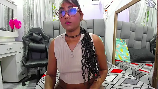 Snapshot of MurphyAngelina chatting on 11-25-25, 03:28 MurphyAngelina online show from 11-25-25, 03:28