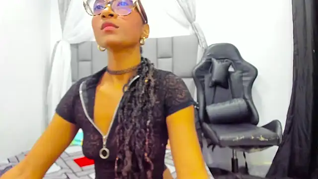 MurphyAngelina online show from 04-21-26, 04:08