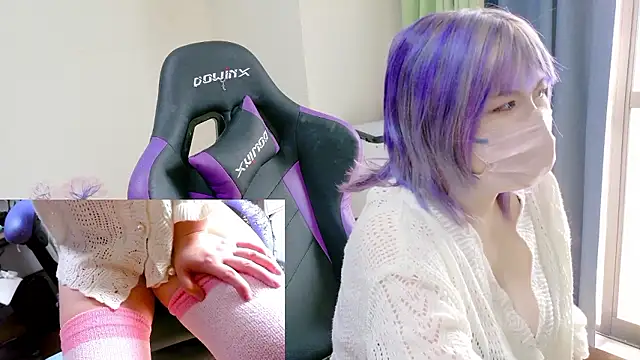 Snapshot of hazuki_8008 chatting on 02-27-26, 02:44 hazuki 8008 online show from 02-27-26, 02:44